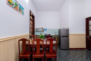 Biệt Thự Hồ Bơi 5PN Bãi Sau Võ Thị Sáu