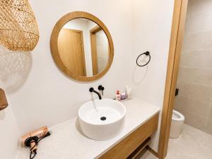 Beachside 2 Bedroom Villas with Private Pool - Airport Pick Up