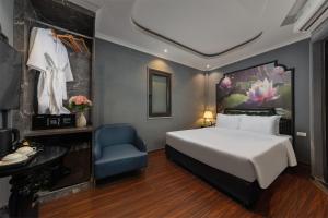 Premium Madelis Hotel & Tours