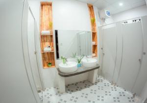Rubis hotel có bãi đậu oto