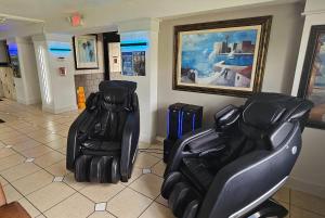 Days Inn & Suites by Wyndham Tampa Fairground-Casino-Ybor
