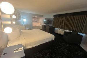 AmericInn by Wyndham Lincoln North
