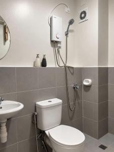 Cebu Island Stay Cozy 2-BR Condo Home In Mandaue