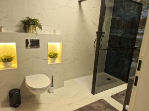 Cobalt Apartment by Cracovia Prime
