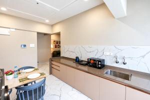 Daily Stays at Wakad