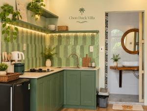 Chons Dock Homestay & House Lease - Outdoor Pool & Chill Vibes