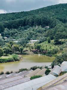 Cherith Home Da Lat - Vintage Wooden Chalet with Lake View