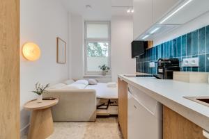 COMFISTAY 1 Maja 17of - Central Station Studios and Parking