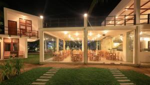 Eagle Safari Inn