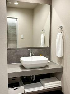 M Suites 502