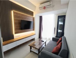 Stunning 2-Bedroom Apartment on the 33rd Floor, Pollux Habibie Meisterstadt