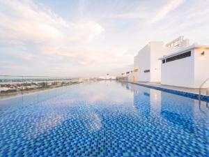 Yuetai Phnom Penh Harbour - Riverside Hotel