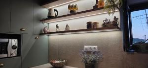 Gold King Apartment