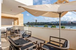 Marina Royal Duplex Signature 5BR Residence