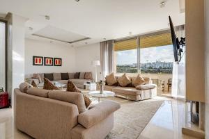 Marina Royal Duplex Signature 5BR Residence