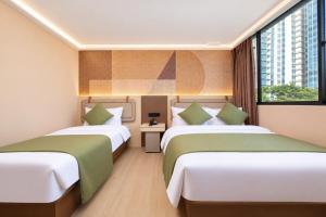 A Hotel Farrer Park, 11 Hrs, Stay From 10PM - 9AM