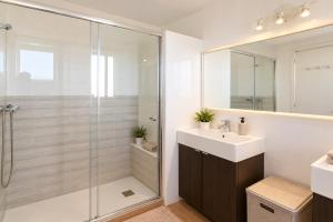 Apartamento con Terraza panorámica frente al Mar