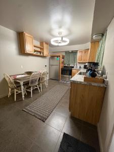 Cozy centrally located home looking for guests