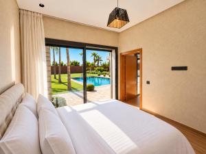 VILLA LOLIVIEA, Large Private Pool, Landscaped Gardens,Secure Estate in Amskroud, 30 Minutes from Agadir