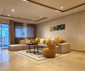 Prestigia 3BR Pool Escape By MERAT HOME