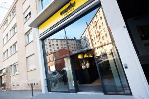 Staycity Aparthotels Rue Garibaldi photo 9