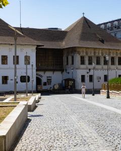 Old City Home For Your Holidays