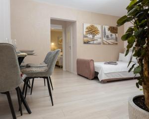 Old City Home For Your Holidays