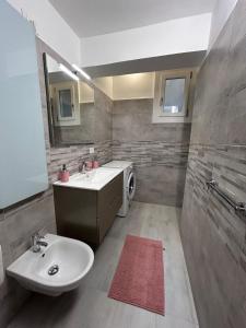 Bright and Quiet Apartment near Central Station