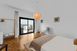Villa Magnólia with Terrace and Sea Views