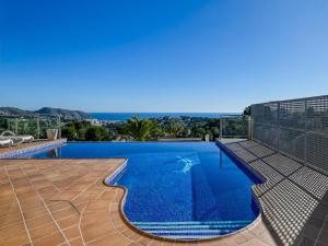 Unique villa in Moraira with infinity pool