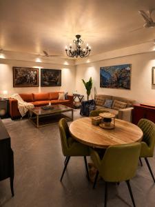 The Oak by Luxury Heights - Near Antara
