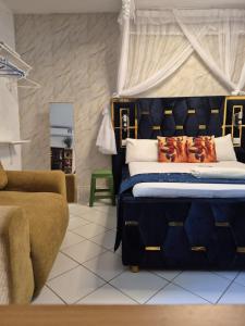 EUNICES CLASSY DIANI STUDIO