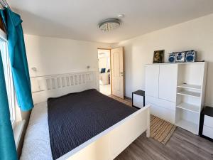 Hello Világos Apartman