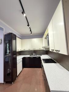 The SunSet Apartment New Bazaar Balcony Free Parking
