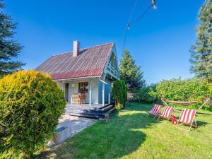 Comfortable holiday home with a fireplace, Bobolin