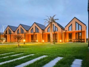 Large holiday home, swimming pool, sauna, jacuzzi