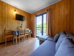 Single-story holiday home by the pond no 2