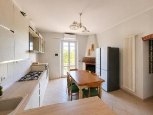 Lupin House, large air-conditioned veranda and Wi-Fi