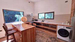 Cabaña Ciprés - Tinaja junto al río, BBQ y WiFi