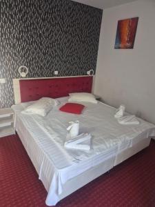 Rudo hotel