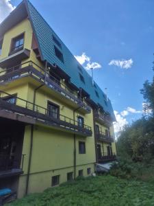 Rudo hotel