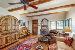 Casa Raya Taos