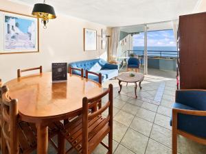 Oceana Suites Playa Cochoa
