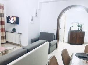 Beach view with place for 5 guests