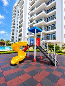 Crowne Paradise Homes