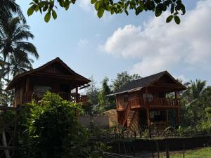 AKAR Tetebatu