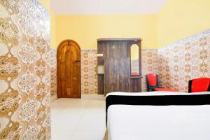 SPOT ON Hotel Swapno Nir