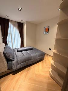 Luxury nest on the 43rd floor