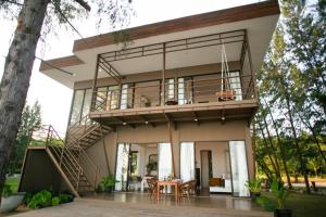 Amandalay Hotel & Villas
