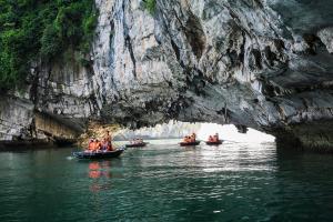 Oris Cruises Ha Long - Bai Tu Long Private Journeys